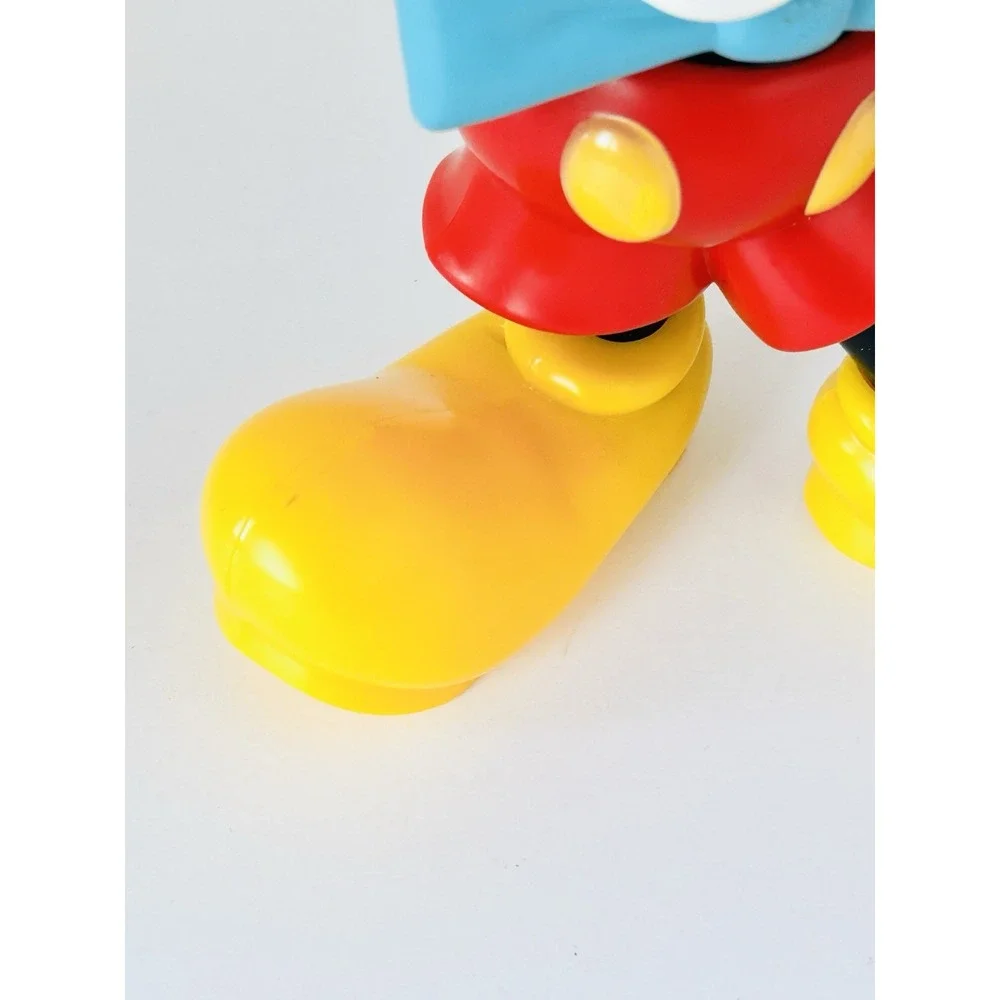 Disney Parks Mickey Mouse Birthday Sipper Cup‎ With Straw 12
